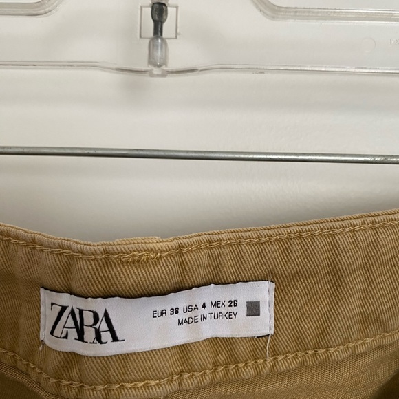 Zara puffy pants size 4 - Picture 3 of 3